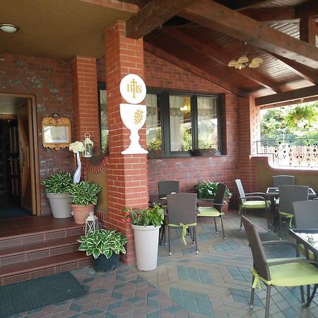 Hotel Rypsówka Nowy Sącz Exterior foto